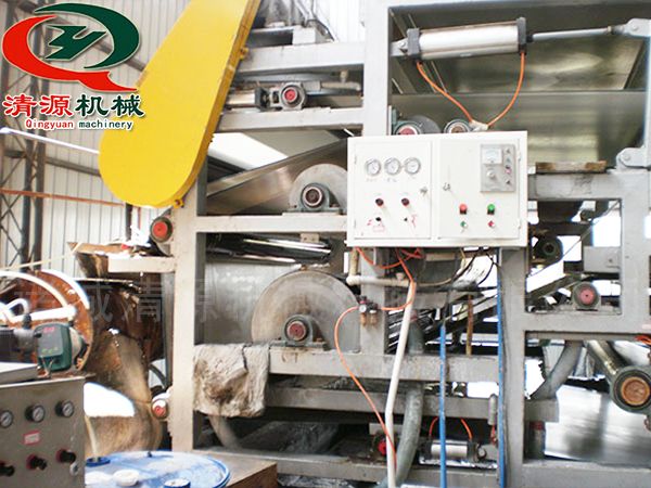 帶式壓濾機(jī)使用現(xiàn)場